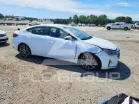 2019 Hyundai Elantra фото