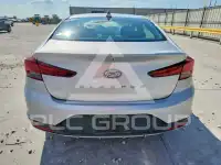 2019 Hyundai Elantra photo