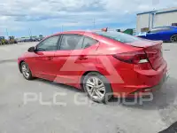 2019 Hyundai Elantra photo