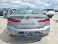 2019 Hyundai Elantra photo
