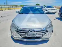 2019 Hyundai Elantra фото