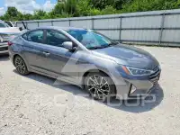 2019 Hyundai Elantra photo
