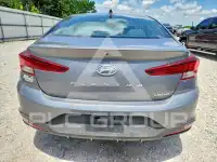 2019 Hyundai Elantra photo