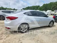 2019 Hyundai Elantra фото