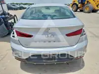 2019 Hyundai Elantra фото