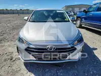 2019 Hyundai Elantra photo