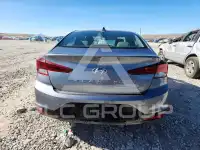 2019 Hyundai Elantra фото