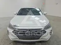 2019 Hyundai Elantra фото