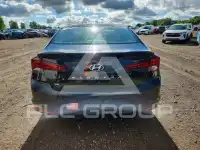 2019 Hyundai Elantra photo