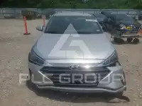 2019 Hyundai Elantra photo