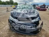 2019 Hyundai Elantra photo
