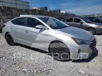 2019 Hyundai Elantra фото