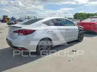 2019 Hyundai Elantra фото