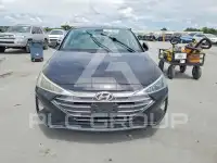 2019 Hyundai Elantra photo