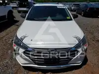 2019 Hyundai Elantra фото