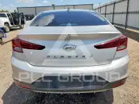 2019 Hyundai Elantra фото
