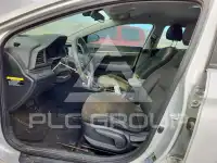 2019 Hyundai Elantra фото