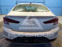 2019 Hyundai Elantra фото