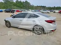 2019 Hyundai Elantra фото