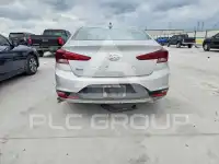2019 Hyundai Elantra photo