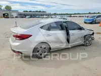 2019 Hyundai Elantra фото
