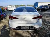 2019 Hyundai Elantra photo