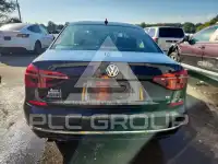 2019 Volkswagen Passat photo