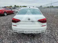 2019 Volkswagen Passat фото