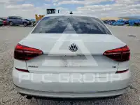 2019 Volkswagen Passat фото
