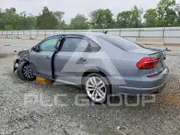 2019 Volkswagen Passat photo