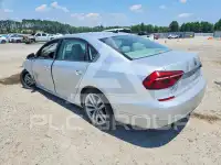 2019 Volkswagen Passat photo
