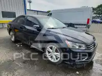 2019 Volkswagen Passat photo