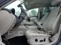 2019 Volkswagen Passat photo