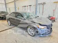 2019 Volkswagen Passat photo