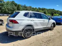 2019 Volkswagen Tiguan photo