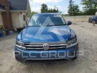 2019 Volkswagen Tiguan photo