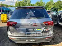 2019 Volkswagen Tiguan photo