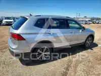 2019 Volkswagen Tiguan photo