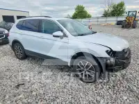 2019 Volkswagen Tiguan photo