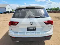 2019 Volkswagen Tiguan photo
