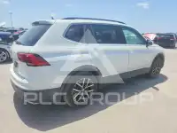 2019 Volkswagen Tiguan photo
