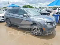 2019 Volkswagen Tiguan photo