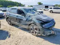 2019 Volkswagen Tiguan photo