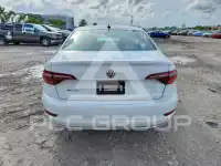 2019 Volkswagen Jetta photo