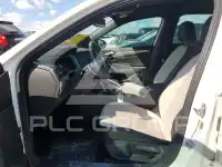 2019 Volkswagen Jetta фото