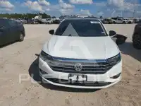 2019 Volkswagen Jetta фото