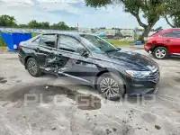 2019 Volkswagen Jetta фото