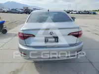 2019 Volkswagen Jetta фото