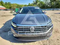 2019 Volkswagen Jetta фото