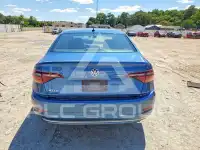 2019 Volkswagen Jetta photo